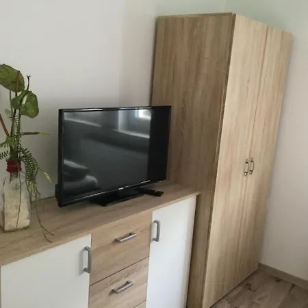 Bienstadt فندق *